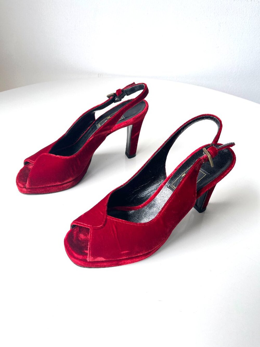Vintage 90s Fendi Ruby Red Velvet Peep Toe Slingback Stiletto Heels Shoes Size 7